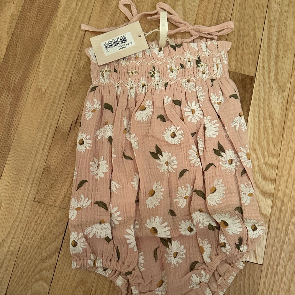 Wild Wawa bubble romper May pink daisy NWT 2/3